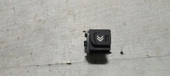 Citroen C4 Cactus Other switches/knobs/shifts 9806130080