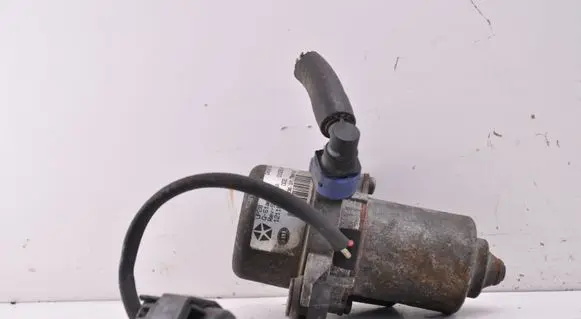 Chrysler Town & Country V Vacuum pump 04581541AA