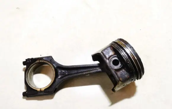 Opel Tigra A Piston with connecting rod