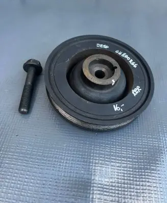 Jeep Grand Cherokee Crankshaft pulley e138152B