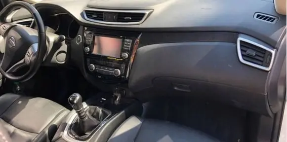 Nissan X-Trail T32 Dashboard