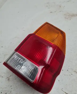 Mitsubishi Montero Rear/tail lights