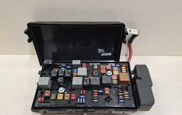 Opel Insignia A Fuse box set 13222782 13255300 544949969