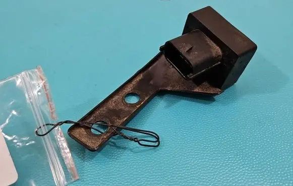 Opel Insignia A Front air suspension height level sensor 002455000046 IMPRK1515995