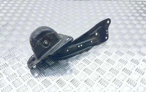 Volkswagen PASSAT B8 Rear upper control arm/wishbone 5Q0505226C