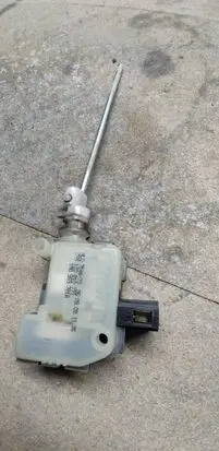 Skoda Octavia Mk2 (1Z) Central locking motor 1m0959781a