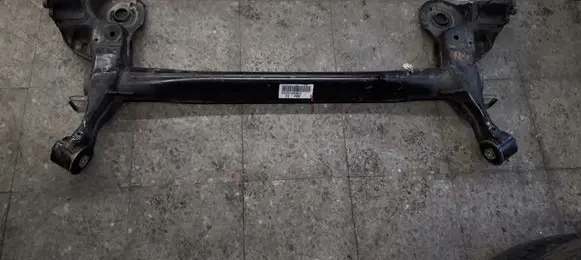 Opel Crossland X Rear axle beam 33321033912