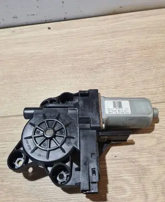 Volvo S80 Front door window regulator motor 970713101 090213