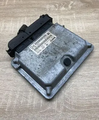 Opel Zafira A Engine control unit/module ECU 24417169 0281010268
