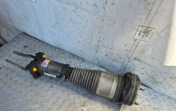 Mercedes-Benz GLS X167 Air suspension front shock absorber A1673206004