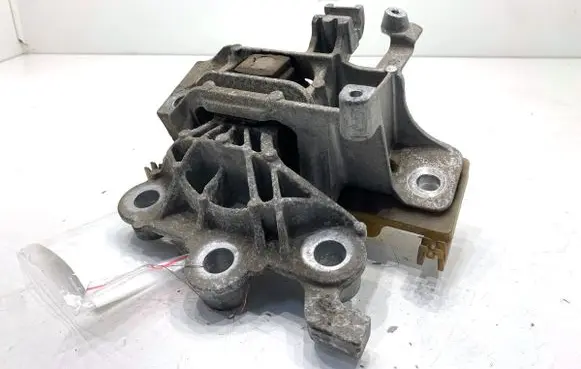 Opel Astra K Engine mount vacuum valve 42496542