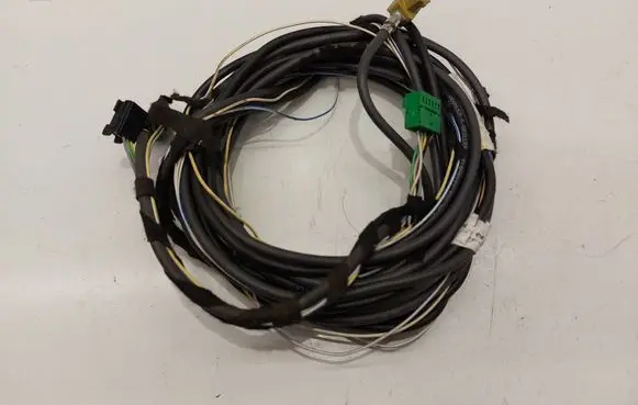 Volkswagen PASSAT B8 AUX in-socket connector 