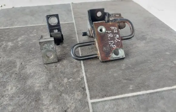 Audi A4 S4 B6 8E 8H Front door hinge set 8E0831412
