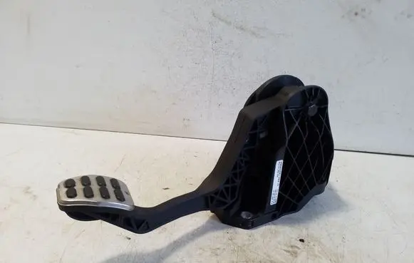 Audi TT TTS Mk2 Clutch pedal 1K2721318D 1K0721796K