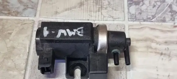 BMW 1 E81 E87 Turbo solenoid valve 72279600