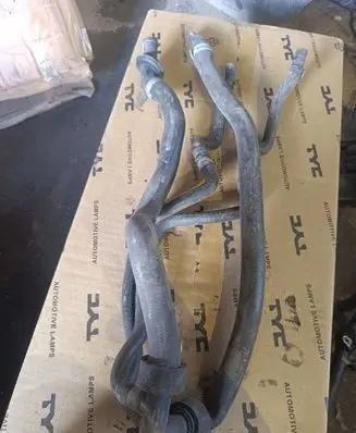 Coolant pipe/hose