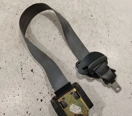 Renault Scenic I Rear seatbelt 90031900