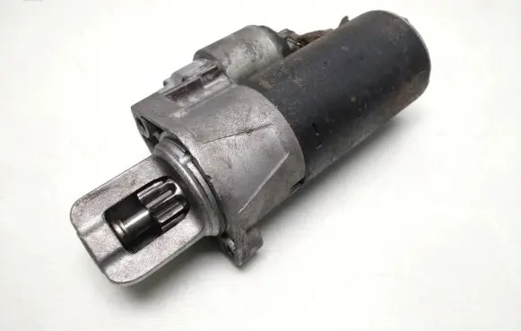 Mercedes-Benz E W211 Starter motor 0001115100 P0906528 Lrs01585