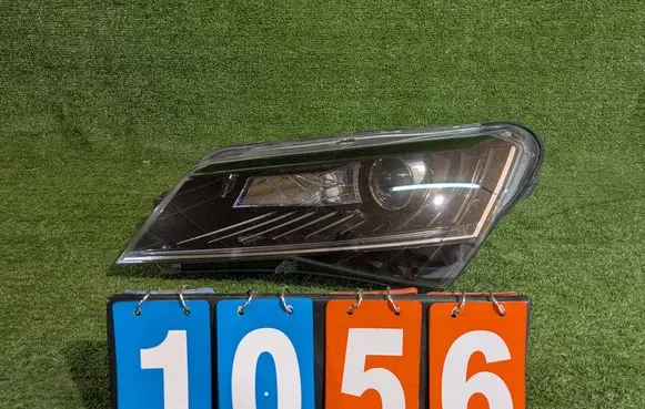 Skoda Superb B8 (3V) Headlight/headlamp 