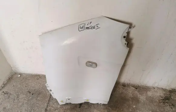 Renault Master II Fender