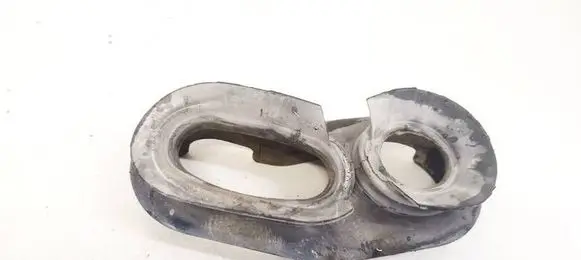 Radiator mount bracket