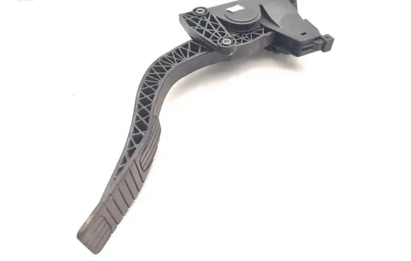 Opel Antara Accelerator throttle pedal 121121096