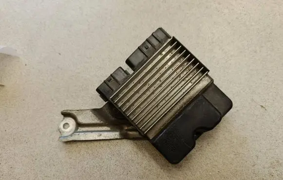 Toyota Avensis T250 Fuel injection control unit/module 8987128010 1310001360