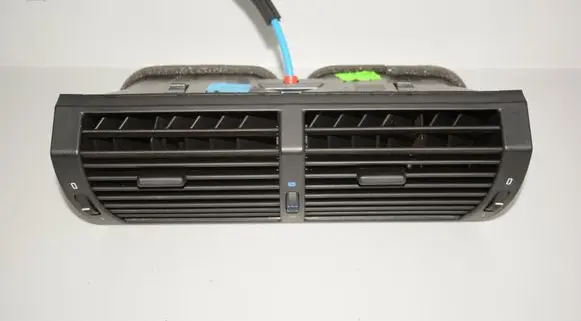 BMW X5 E53 Dash center air vent grill 8402221