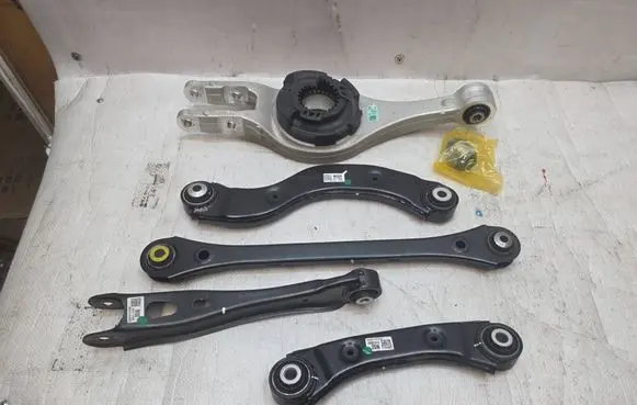 KIA EV9 Rear suspension control arm 55211D0000 20230822 55270D0000