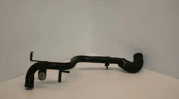 Volkswagen PASSAT B5.5 Engine coolant pipe/hose 038121071F