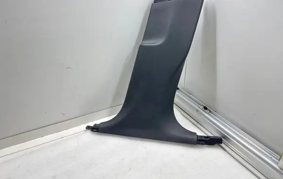 Tesla Model Y (B) pillar trim (bottom) 149462400C 30008381 20211230