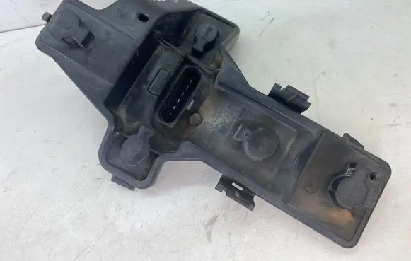 Volkswagen Touran I Tail light bulb cover holder 1T0945258D