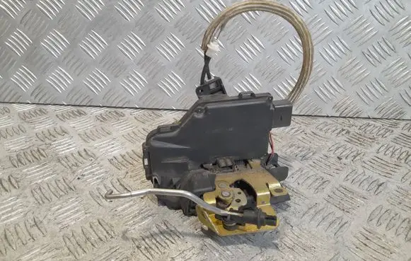 Audi A6 S6 C5 4B Front door lock 4B1837016B