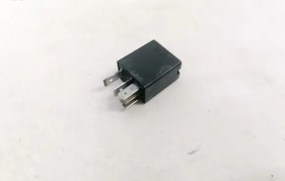 Renault Scenic I Other relay 7700414484
