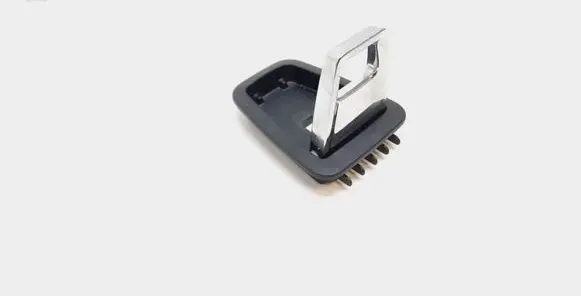 Volvo XC90 Tie down hook / loop 9928010022