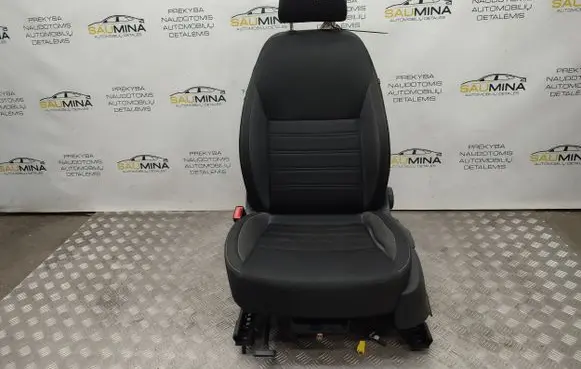 Skoda Octavia Mk3 (5E) Front driver seat 