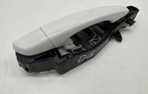 Opel Mokka B Rear door exterior handle 9688834080