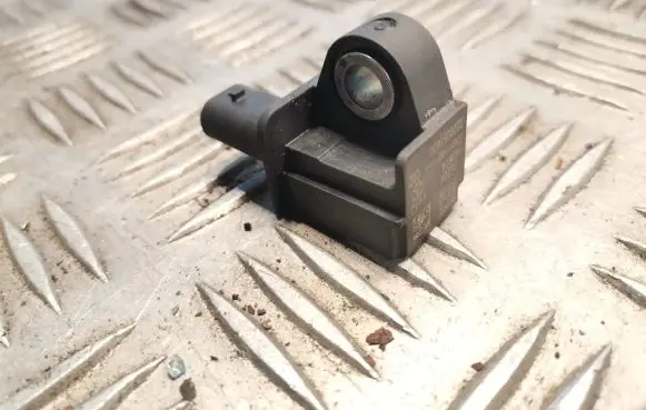 Mercedes-Benz C W205 Airbag deployment crash/impact sensor 2229051400