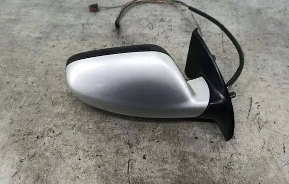 Peugeot 307 CC Front door electric wing mirror 