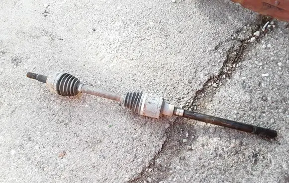 Jeep Grand Cherokee (WK) Front driveshaft NOCODE