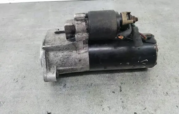 Volkswagen PASSAT B5.5 Starter motor