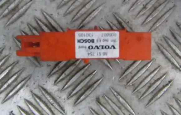 Volvo XC90 Airbag deployment crash/impact sensor 8651754 006607130105