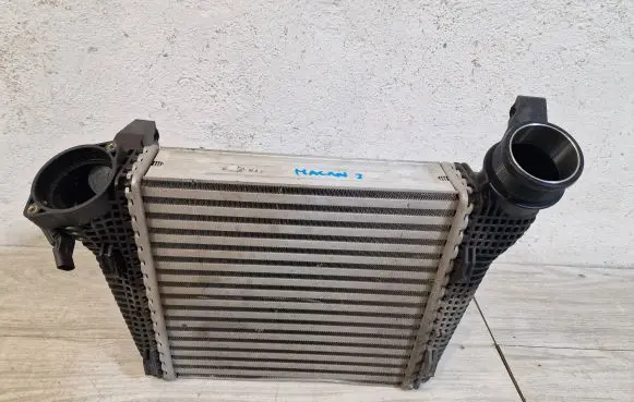 Porsche Macan (95B) Intercooler radiator 95b145803g