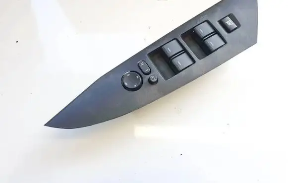 Mazda 3 II Electric window control switch bdb8684l6 5aa707ea04