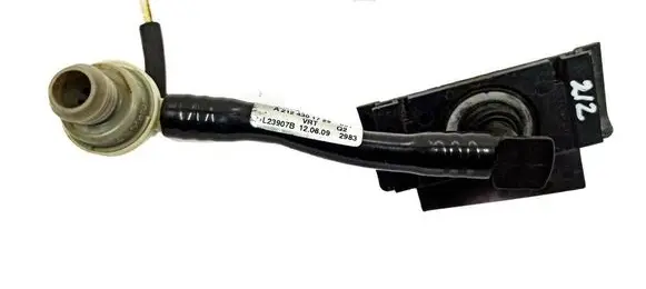 Mercedes-Benz E W212 Vacuum line/pipe/hose A2124301729 A0009983501 L23907B