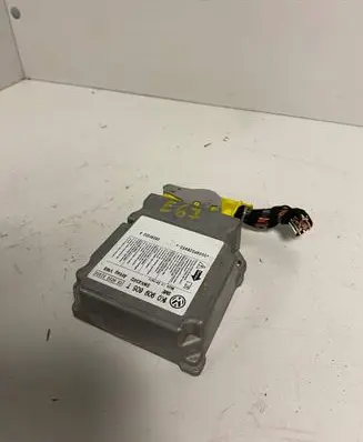 Skoda Octavia Mk2 (1Z) Airbag control unit/module 1K0909605T 08090502A 05H020S2300
