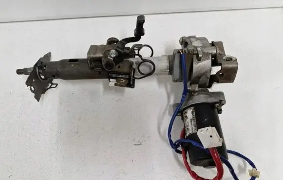Toyota Avensis T250 Steering wheel axle 45200-05240