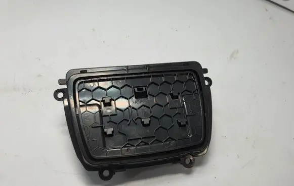 Ashtray (front)