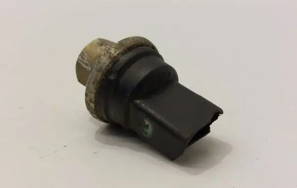 Audi A4 S4 B7 8E 8H Air conditioning (A/C) pressure sensor 8E0959126