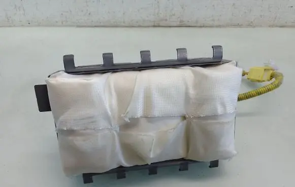Toyota Prius (NHW20) Passenger airbag K00343504P1F